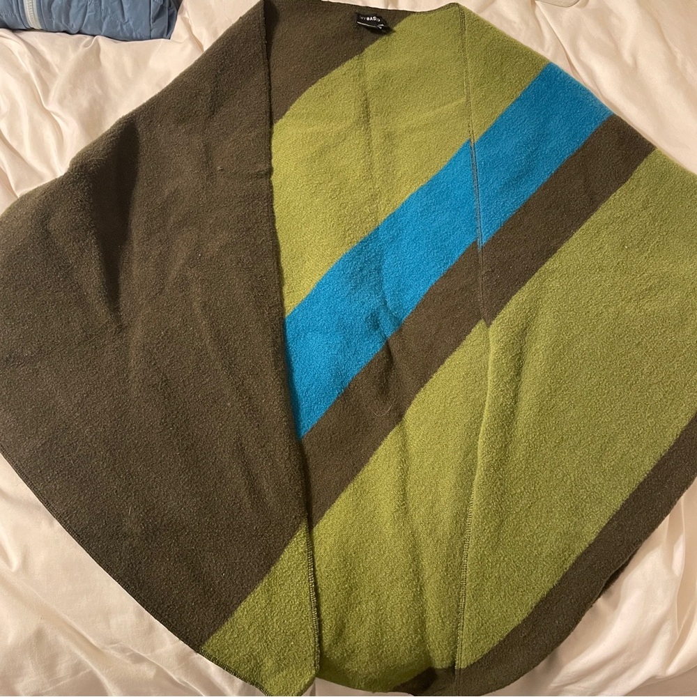 NY Based Cardigan